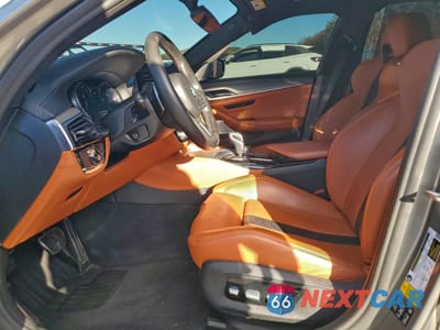 Zdjęcie 7 z 14 samochodu: 2019 BMW M5 VIN:WBSJF0C59KB447081 - miniatura