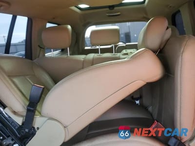 Zdjęcie 10 z 13 samochodu: 2008 MERCEDES-BENZ GL 550 4MATIC VIN:4JGBF86E58A363288 - miniatura