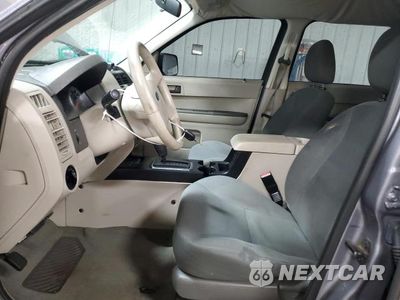 Zdjęcie 7 z 11 samochodu: 2008 FORD ESCAPE XLS VIN:1FMCU92Z28KA51075 - miniatura