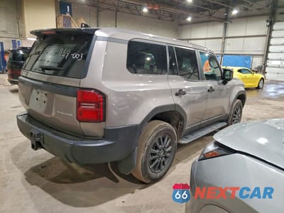 Trzecie zdjęcie samochodu z tyłu: 2024 TOYOTA LAND CRUISER BASE VIN:JTEABFAJ5RK005099 - miniatura