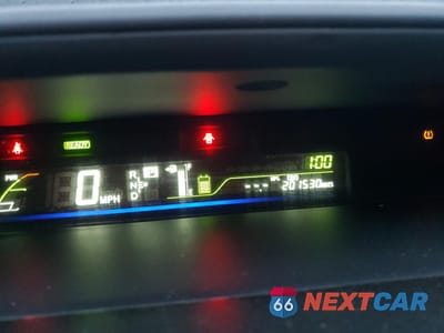 Zdjęcie 9 z 14 samochodu: 2012 TOYOTA PRIUS V VIN:JTDZN3EU3C3184410 - miniatura