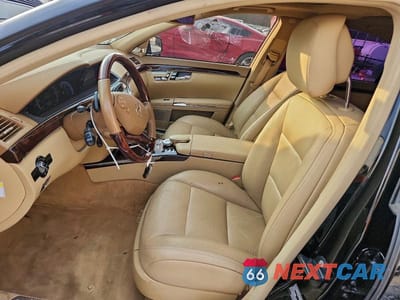 Zdjęcie 7 z 12 samochodu: 2013 MERCEDES-BENZ S 550 VIN:WDDNG7DB1DA493506 - miniatura
