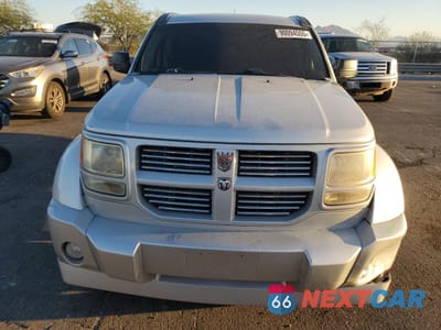 Piąte zdjęcie samochodu w środku: 2011 DODGE NITRO SXT VIN:1D4PT5GKXBW547693 - miniatura