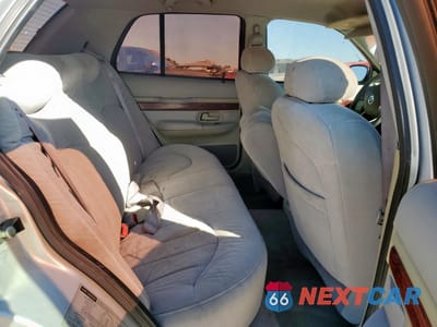 Zdjęcie 10 z 15 samochodu: 2001 MERCURY GRAND MARQUIS GS VIN:2MEFM74W61X611707 - miniatura