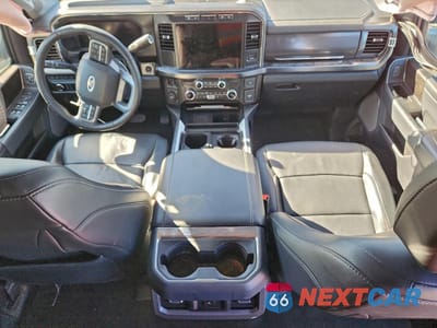 Zdjęcie 8 z 12 samochodu: 2024 FORD F350 SUPER DUTY VIN:1FT8W3DT0REC45162 - miniatura