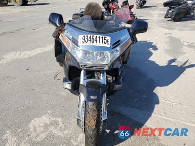 Drugie zdjęcie samochodu z przodu: 1997 HONDA GL1500 SE12 VIN:1HFSC2231VA901906 - miniatura