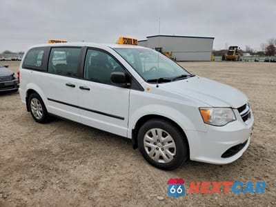 Czwarte zdjęcie samochodu z boku: 2016 DODGE GRAND CARAVAN SE VIN:2C4RDGBG3GR163823 - miniatura