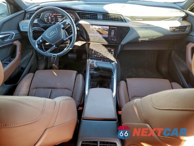 Zdjęcie 8 z 12 samochodu: 2024 AUDI Q8 E-TRON PRESTIGE VIN:WA16AAGE7RB016268 - miniatura