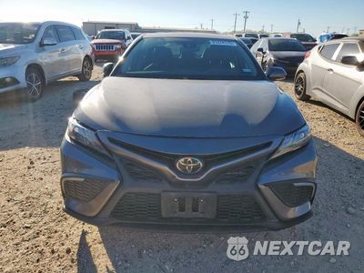 Piąte zdjęcie samochodu w środku: 2024 TOYOTA CAMRY SE NIGHT SHADE VIN:4T1G11AK0RU883780 - miniatura