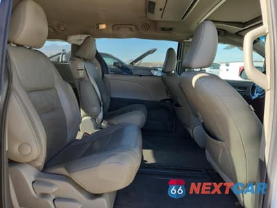 Zdjęcie 11 z 13 samochodu: 2017 TOYOTA SIENNA XLE PREMIUM 8-PASSENGER VIN:5TDYZ3DC5HS859690 - miniatura