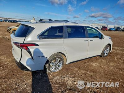 Trzecie zdjęcie samochodu z tyłu: 2025 TOYOTA SIENNA VIN:5TDZRKEC1SS280071 - miniatura
