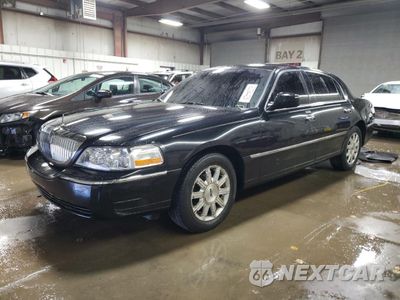 2010 LINCOLN TOWN CAR SIGNATURE LIMITED 2LNBL8CV5AX750787 - główne zdjęcie licytacji z USA - miniatura