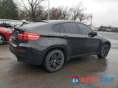 Trzecie zdjęcie samochodu z tyłu: 2013 BMW X6 M VIN:5YMGZ0C59DLL30078 - miniatura