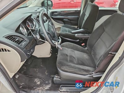 Zdjęcie 7 z 13 samochodu: 2016 DODGE GRAND CARAVAN SE VIN:2C4RDGBG3GR163823 - miniatura