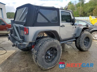 Trzecie zdjęcie samochodu z tyłu: 2015 JEEP WRANGLER RUBICON VIN:1C4BJWCG4FL625977 - miniatura