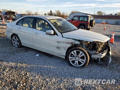 Czwarte zdjęcie samochodu z boku: 2011 MERCEDES-BENZ C 300 4MATIC VIN:WDDGF8BB6BR167963 - miniatura