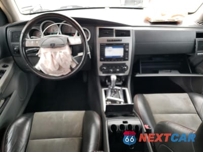 Zdjęcie 8 z 15 samochodu: 2006 DODGE MAGNUM SRT-8 VIN:2D8GV77306H275396 - miniatura