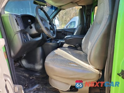 Zdjęcie 7 z 13 samochodu: 2003 CHEVROLET EXPRESS UTILITY / SERVICE VAN VIN:1GCHG39U931154274 - miniatura