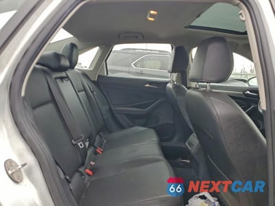 Zdjęcie 10 z 11 samochodu: 2019 VOLKSWAGEN JETTA S VIN:3VWC57BU4KM230290 - miniatura
