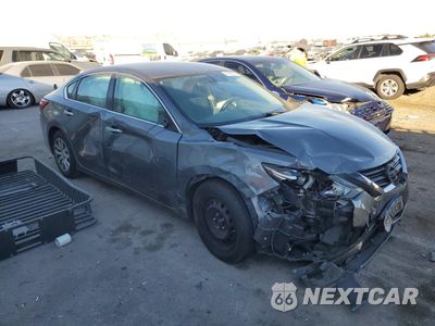 Czwarte zdjęcie samochodu z boku: 2017 NISSAN ALTIMA 2.5 VIN:1N4AL3AP0HN314373 - miniatura