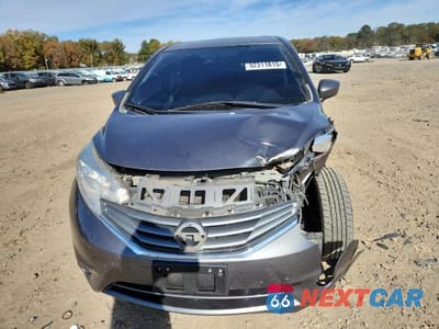 Piąte zdjęcie samochodu w środku: 2016 NISSAN VERSA NOTE S VIN:3N1CE2CP2GL380073 - miniatura