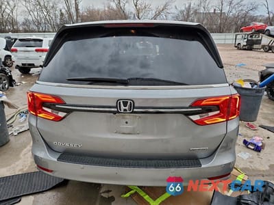 Zdjęcie 6 z 14 samochodu: 2023 HONDA ODYSSEY TOURING VIN:5FNRL6H86PB024097 - miniatura