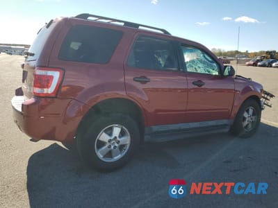 Trzecie zdjęcie samochodu z tyłu: 2011 FORD ESCAPE XLT VIN:1FMCU0D79BKB00951 - miniatura