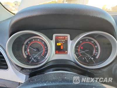 Zdjęcie 9 z 15 samochodu: 2017 DODGE JOURNEY SXT VIN:3C4PDDBG3HT540011 - miniatura