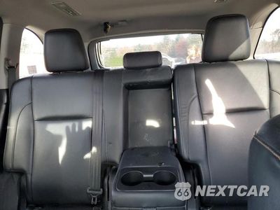 Zdjęcie 10 z 12 samochodu: 2017 TOYOTA HIGHLANDER SE VIN:5TDJZRFH8HS446238 - miniatura