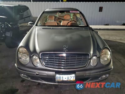 Piąte zdjęcie samochodu w środku: 2005 MERCEDES-BENZ E 320 VIN:WDBUF65J15A641128 - miniatura