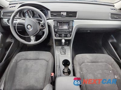 Zdjęcie 8 z 12 samochodu: 2018 VOLKSWAGEN PASSAT S VIN:1VWAA7A37JC017166 - miniatura