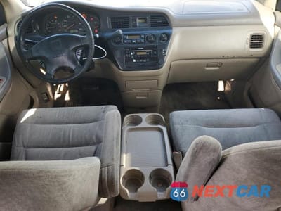 Zdjęcie 8 z 12 samochodu: 2000 HONDA ODYSSEY EX VIN:2HKRL1863YH585152 - miniatura