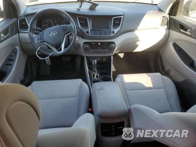 Zdjęcie 8 z 12 samochodu: 2018 HYUNDAI TUCSON VALUE VIN:KM8J3CA20JU830044 - miniatura