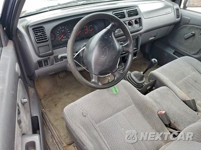 Zdjęcie 8 z 11 samochodu: 2000 NISSAN FRONTIER KING CAB XE VIN:1N6DD26S0YC428068 - miniatura