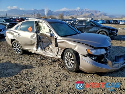 Czwarte zdjęcie samochodu z boku: 2008 HYUNDAI AZERA SE VIN:KMHFC46F48A289647 - miniatura
