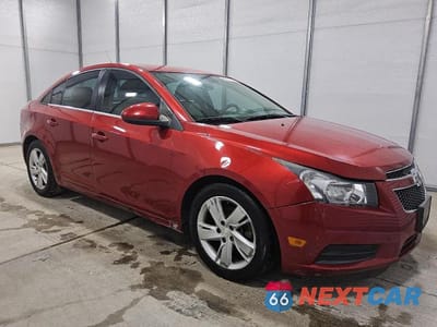 Czwarte zdjęcie samochodu z boku: 2014 CHEVROLET CRUZE VIN:1G1P75SZ6E7278752 - miniatura