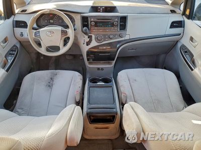 Zdjęcie 8 z 14 samochodu: 2011 TOYOTA SIENNA LE VIN:5TDKK3DC5BS064107 - miniatura