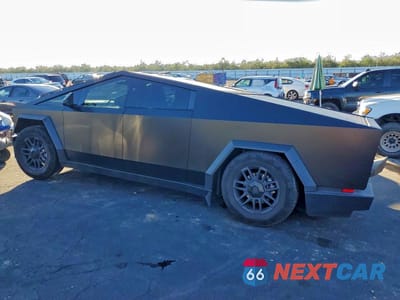 Drugie zdjęcie samochodu z przodu: 2025 TESLA CYBERTRUCK VIN:7G2CEHED2SA069408 - miniatura