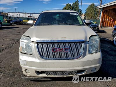 Piąte zdjęcie samochodu w środku: 2013 GMC YUKON DENALI VIN:1GKS2EEF4DR328377 - miniatura