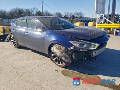 Czwarte zdjęcie samochodu z boku: 2017 NISSAN MAXIMA 3.5S VIN:1N4AA6AP0HC400169 - miniatura