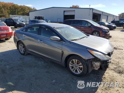 Czwarte zdjęcie samochodu z boku: 2013 HYUNDAI SONATA GLS VIN:5NPEB4AC7DH689527 - miniatura
