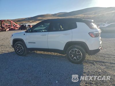 Drugie zdjęcie samochodu z przodu: 2024 JEEP COMPASS TRAILHAWK VIN:3C4NJDDN0RT144857 - miniatura