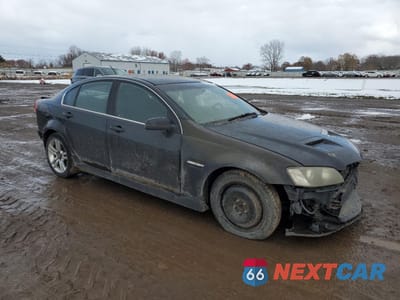 Czwarte zdjęcie samochodu z boku: 2009 PONTIAC G8 VIN:6G2ER57709L159616 - miniatura