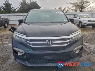 Piąte zdjęcie samochodu w środku: 2016 HONDA PILOT EXL VIN:5FNYF6H55GB006120 - miniatura