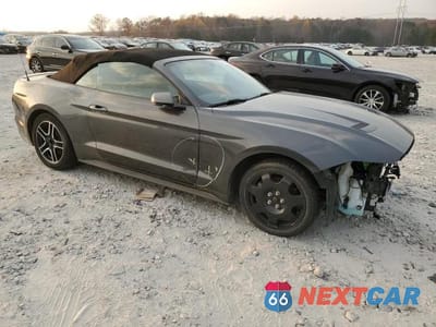 Czwarte zdjęcie samochodu z boku: 2020 FORD MUSTANG VIN:1FATP8UH8L5113571 - miniatura