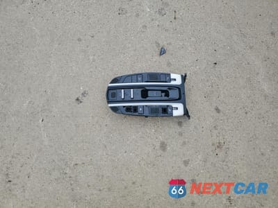 Zdjęcie 12 z 15 samochodu: 2019 PORSCHE PANAMERA BASE VIN:WP0AA2A74KL100774 - miniatura