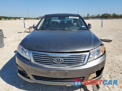 Piąte zdjęcie samochodu w środku: 2009 KIA OPTIMA LX VIN:KNAGE228395340514 - miniatura