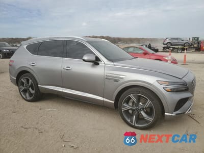 Czwarte zdjęcie samochodu z boku: 2025 GENESIS GV80 PRESTIGE VIN:KMUHEESC0SU259170 - miniatura