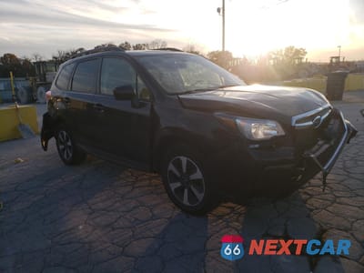 Czwarte zdjęcie samochodu z boku: 2018 SUBARU FORESTER 2.5I PREMIUM VIN:JF2SJAGC3JH469437 - miniatura