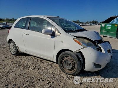 Czwarte zdjęcie samochodu z boku: 2010 TOYOTA YARIS VIN:JTDJT4K30A5323138 - miniatura